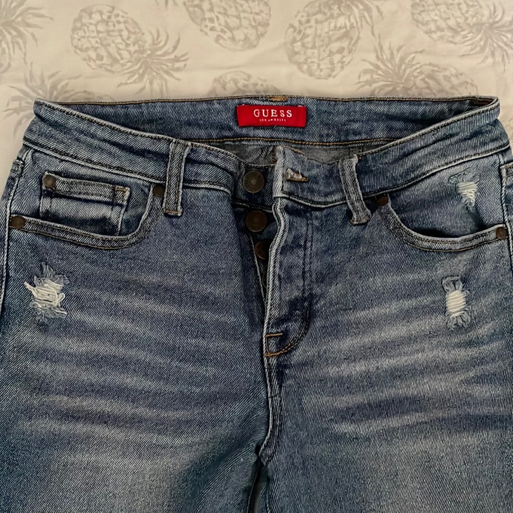 Women’s Guess jeans size 28
